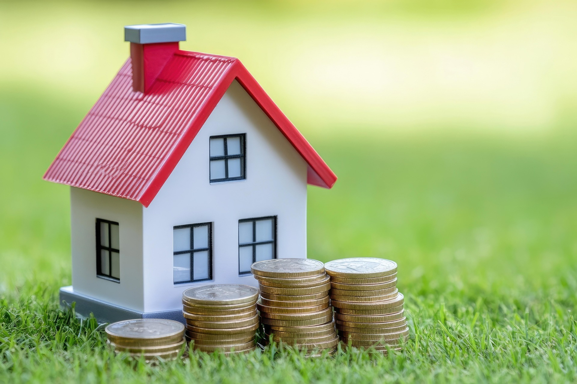 Understanding the Benefits of a Flat Fee Real Estate Broker: Save Money on Your Home Sale